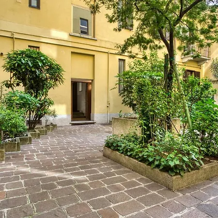 Joivy Tasteful Flat With Balcony *