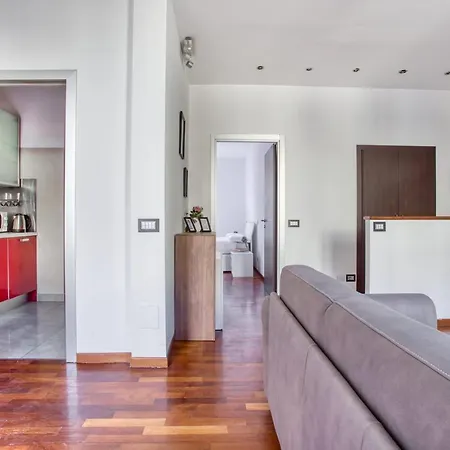 Joivy Tasteful Flat With Balcony * Милан