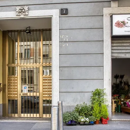 Joivy Tasteful Flat With Balcony Milan