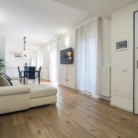 Easylife - Elegante Dimora A Due Minuti Dal Duomo