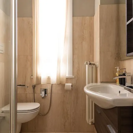 Youhosty - Quadrio 20 Милан