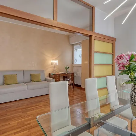 Bnbutler - Stromboli, 22 - Ampio, Luminoso Ed Elegante * Milano