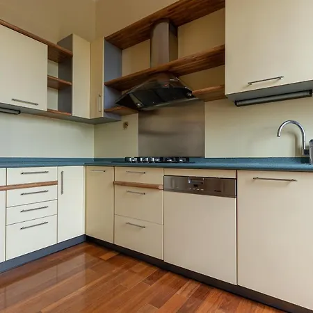 Beplace In Lotto Apartment Milan