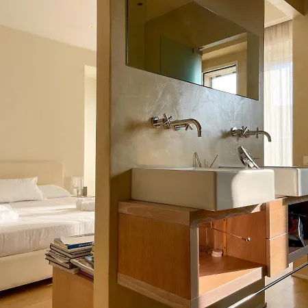 Luxury Penthouse With Stunning View And Hammam