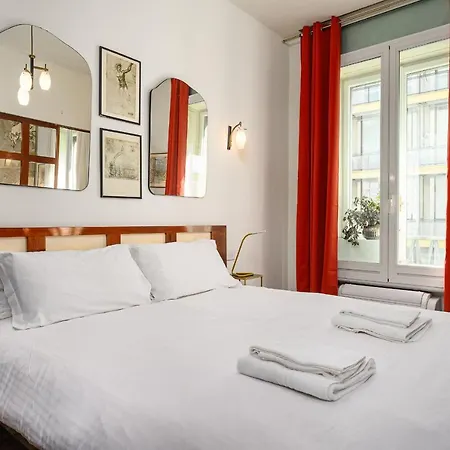San Babila - Visconti Di Modrone Charme Apartamento *