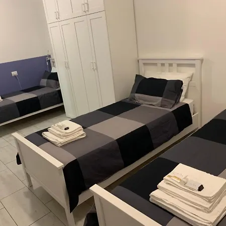 Appartement Metro Famagosta - Luminoso Con Balcone Free Wifi & Parking