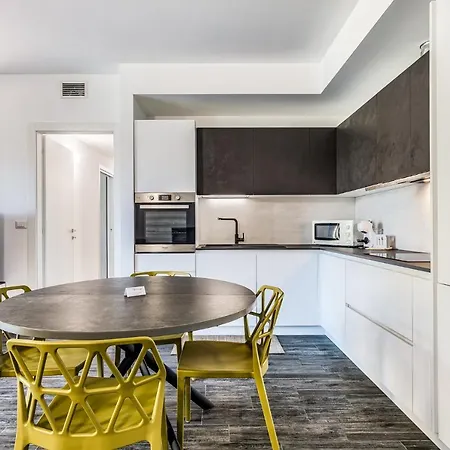 Lägenhet San Siro Con Garage Privato *