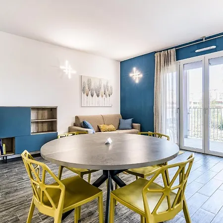 San Siro Con Garage Privato Apartmán *