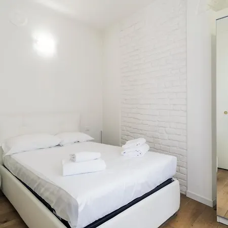 Easylife - Elegante Dimora A Due Minuti Dal Duomo Apartment Milan