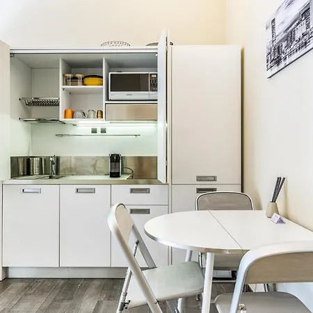 Mora Milano