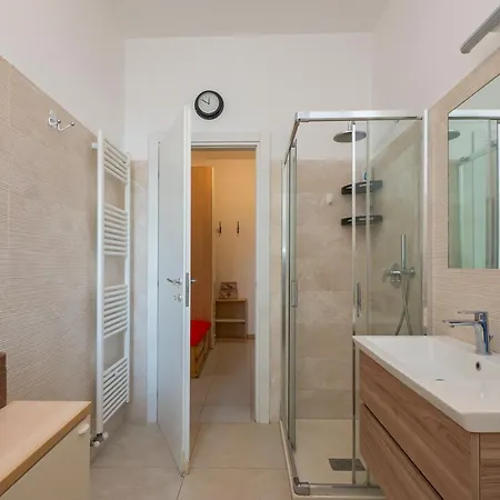 I Host - San Faustino 78 * ميلان