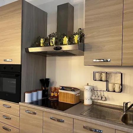 Regina In Porta Romana 2 - Sky Tv, Wifi E Breakfast Box * Milano