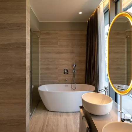Starhotels Duomo Panoramic Penthouse - 1 Bedroom 2* Milan