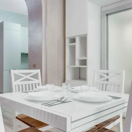 דירה Mo30 Loreto- Duomo- Large Modern - מילאנו