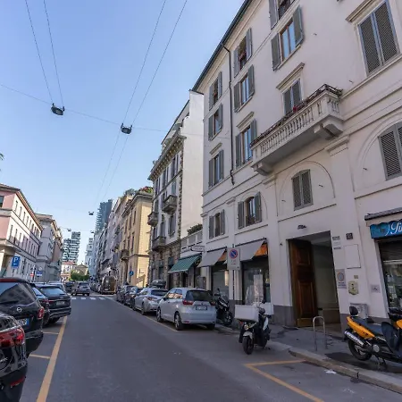 The Rent - Gorgeous Two-bedroom In Porta Nuova District * 밀라노