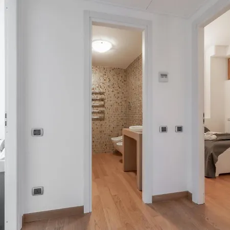 The Rent - Modern Two-bedroom Near Navigli Milan