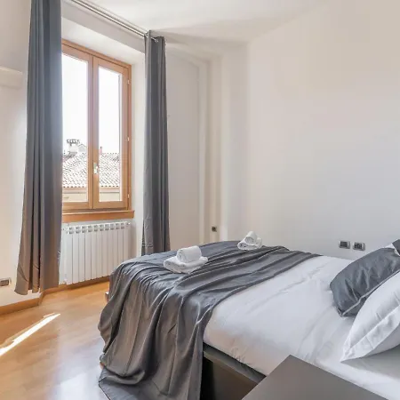 The Rent - Modern Two-bedroom Near Navigli Milan