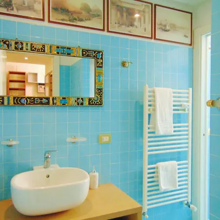 Δωμάτια σε οικογενειακή κατοικία The Bedroom In *