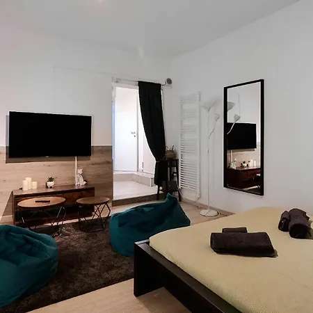 Xenia - Nuovo In Zona Tranquilla