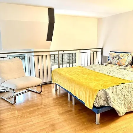 Corso Garibaldi Apartment
