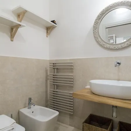 Apartment Easylife - Elegante Dimora A Due Minuti Dal Duomo