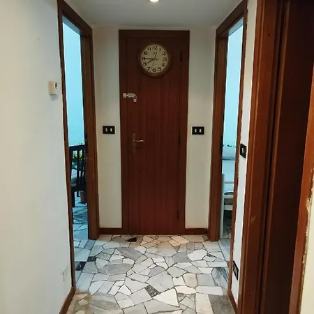 Apartment Fu Sweet *
