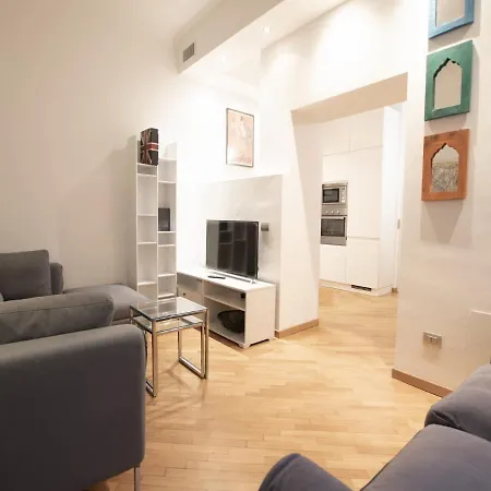 Appartamento The Rent - Cozy Two-bedroom In Porta Romana District Milano