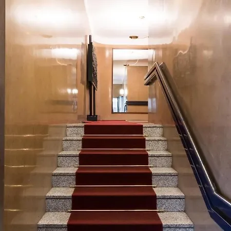 Maya Loreto Milan