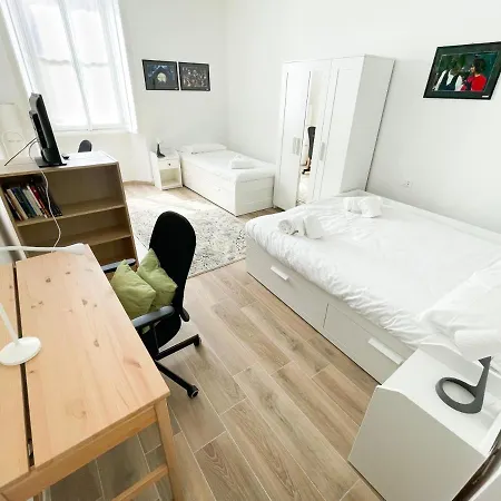 Joivy Bright Flat Near Sforzesco Castle 밀라노