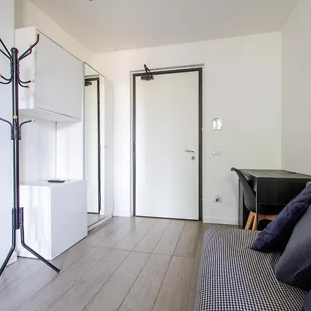 Lux Metro M2 Apartment