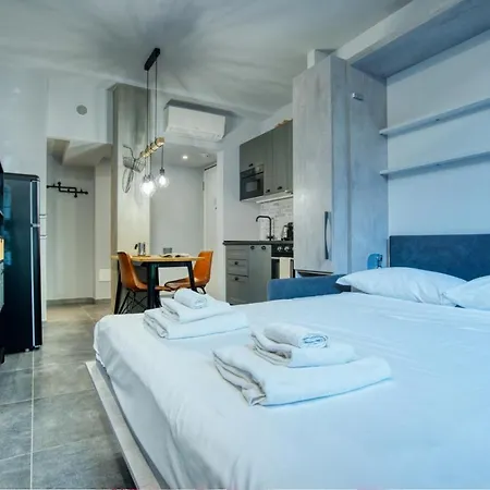 Italianflat - Angolino Dei Navigli * Milan