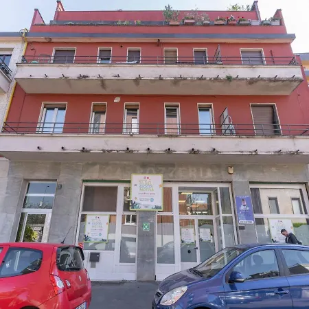 The Rent - Modern Near Zara Μιλάνο