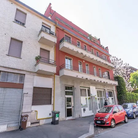 The Rent - Modern Near Zara Μιλάνο