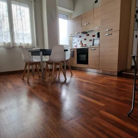 Apartment Casa Milano, In Centro A *
