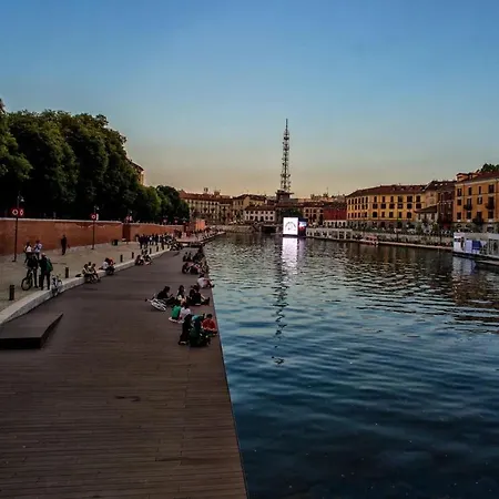 - Duomo And Navigli, Bright With Balcony Appartamento Milano