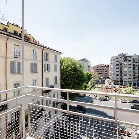 - Duomo And Navigli, Bright With Balcony Milano