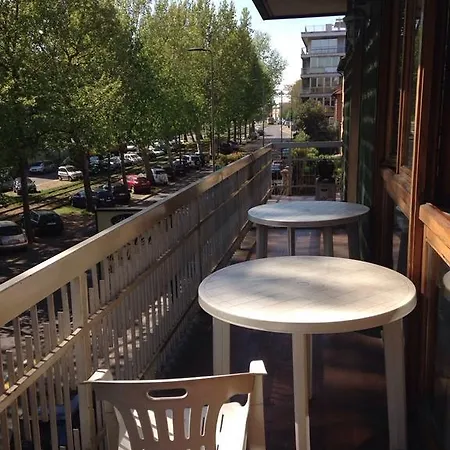 Villamelchiorre 1 * Milano