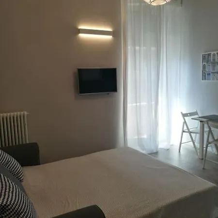 Mm3/repubblica, 2 Min. Da Staz. Lägenhet Milano