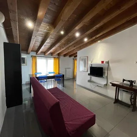 Canal Apartment Milan