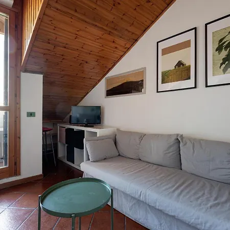 Dateo Balcony Apartment *