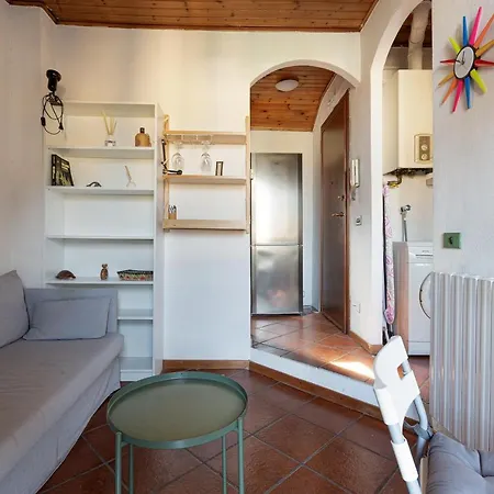 Dateo Balcony * ميلان