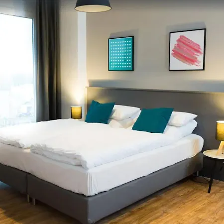 Luxury Penthouse For 10 People Apartment *