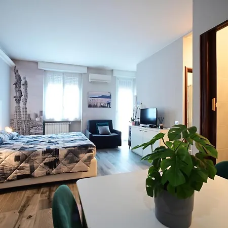 Homes Apartment