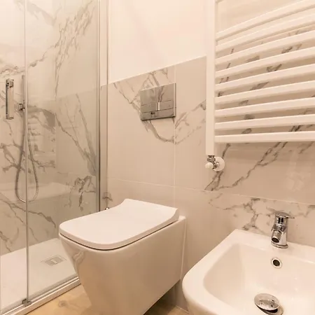 Luxury - A Due Passi Dal Centro Di شقة ميلان