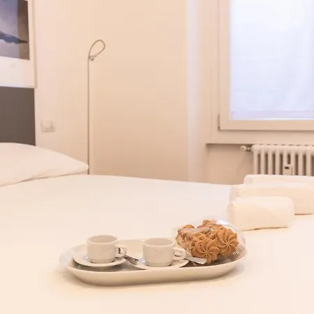 Luxury - A Due Passi Dal Centro Di * ميلان