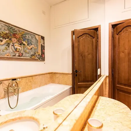 Apartment Klimt - Jacuzzi 5 Star - Luxury Design *