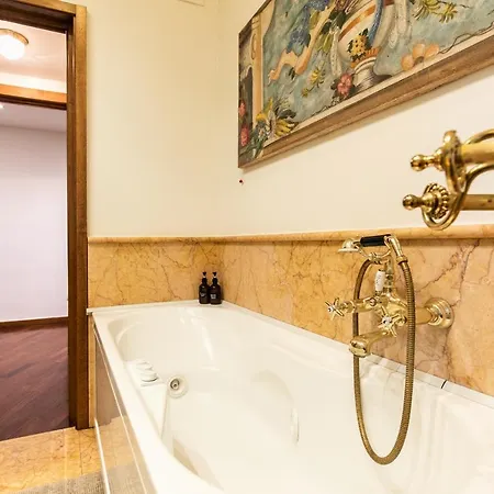 Klimt - Jacuzzi 5 Star - Luxury Design