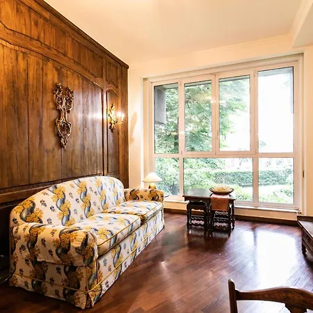 Klimt - Jacuzzi 5 Star - Luxury Design Apartment Milan