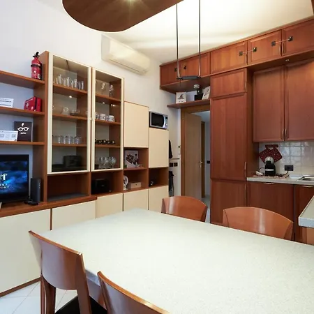 Harry Potter's Magic House - Metro M4 - Linate - Citta Studi * Milano