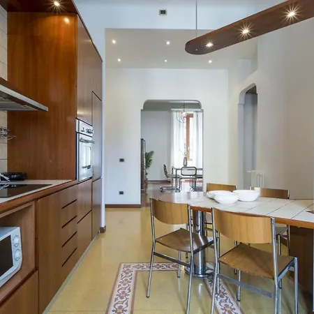 Easylife - - Friuli 3 - Porta Romana * Milaan